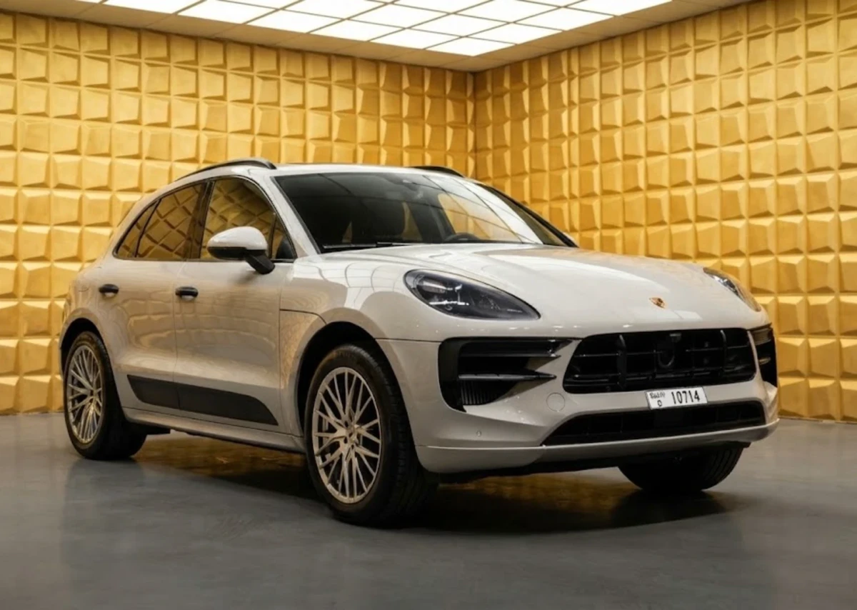 Rent Porsche Macan 2023 huren in Dubai