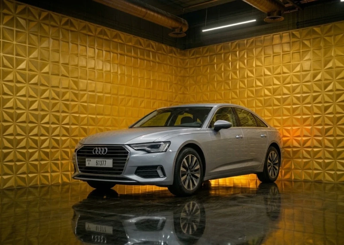 Audi A6 2025 of vergelijkbaar huren in Dubai
