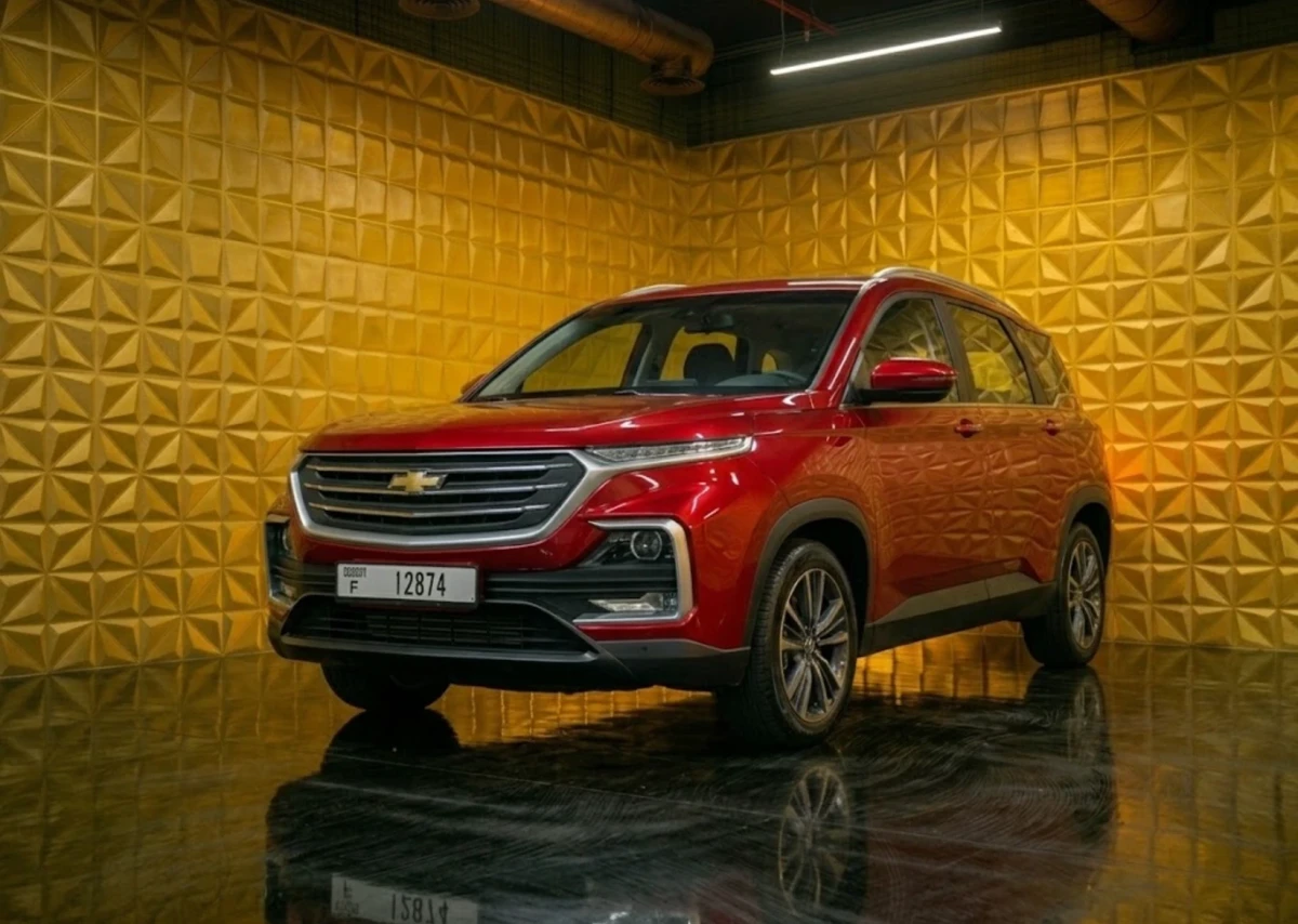 Rent Chevrolet Captiva 2023 Red huren in Dubai