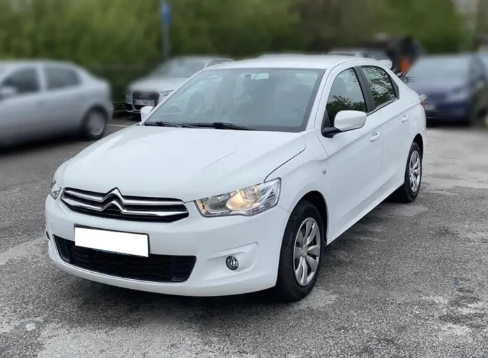 Renault Clio 2023 Kirala